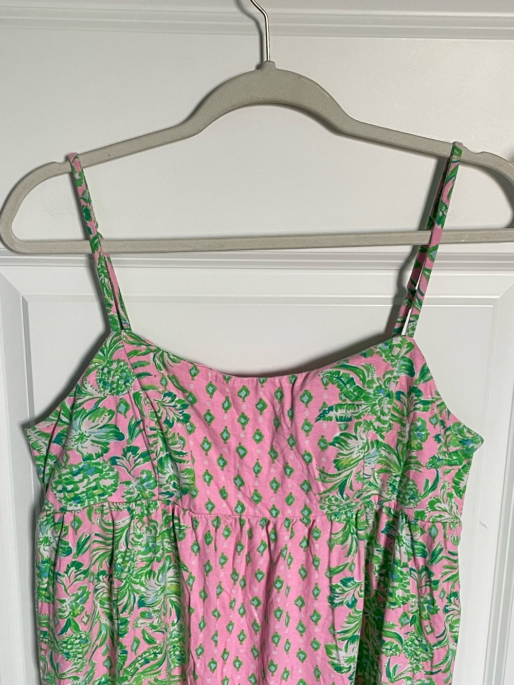 Lilly Pulitzer Libra Mini Dress Pink Green Tropical Print Sundress
54411 - Picture 5 of 12